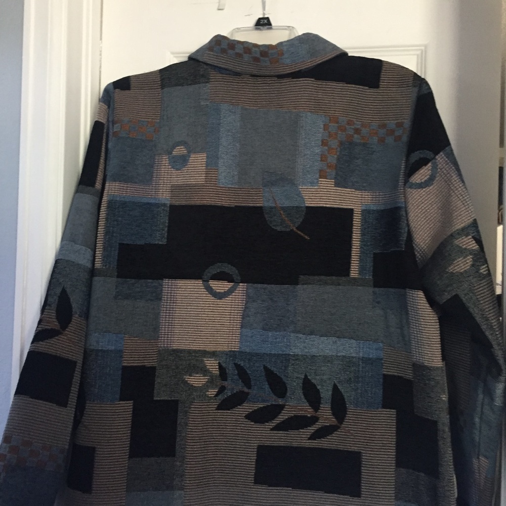 Soft Textured Jacket - Picture 2 of 3